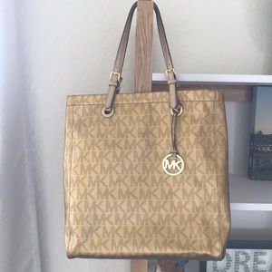 Like new Micheal Kors Gold Tote bag!